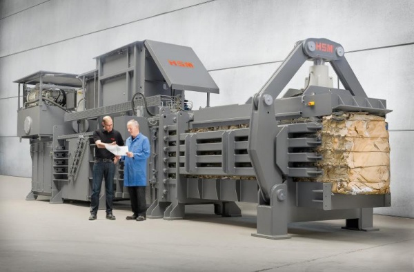 Baling presses for every application  HSM presents as a competent partner at the IFAT trade fair in Munich