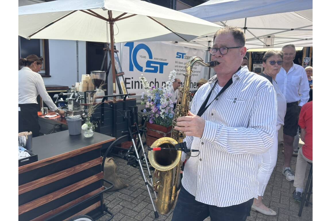 10 Jahre Scrapetec – Von einer Idee zum weltweiten Partner Scrapetec International: Von einer genialen Idee zum weltweiten Partner der Förderbandindustrie.