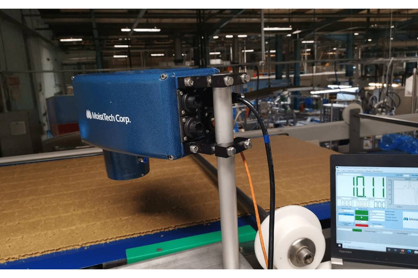 Plug-and-Play Feuchtigkeitssensoren passen nahtlos in Ihren Prozess Feuchtigkeitssensoren können zeitaufwändig zu installieren sein, was zu langwierigen Unterbrechungen des Arbeitsablaufs führt. Mit MoistTech genießen Sie dank der Plug-and-Play-Technologie eine einfache Installation der Feuchtigkeitssensoren.