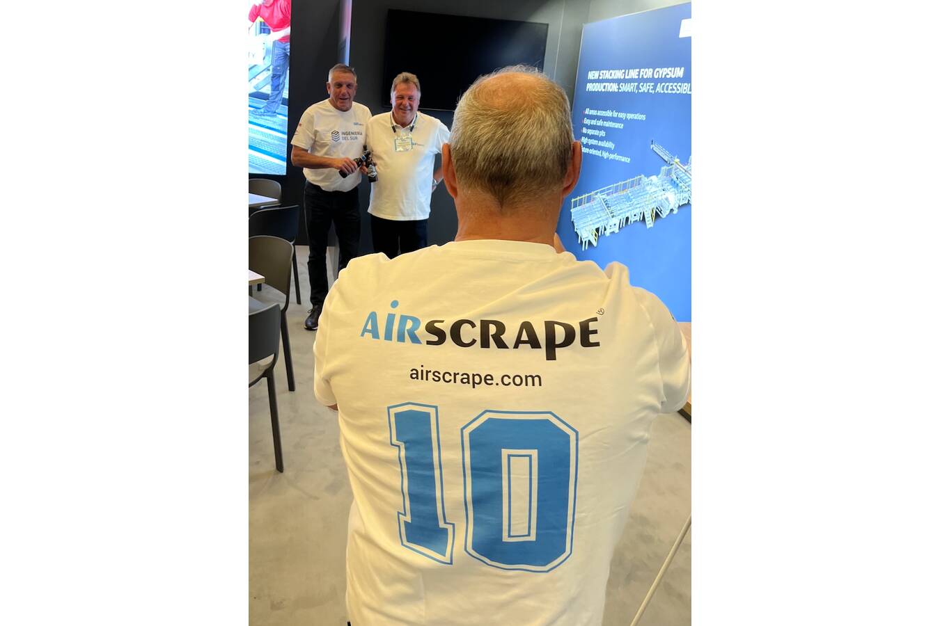 Scrapetec erfolgreich auf der GlobalGypsum 2025 Die GlobalGypsum Conference 2025, die am 22. und 23. Oktober im NH Leeuwenhorst Hotel nahe Amsterdam stattfand, bestätigte erneut ihren Status als führende Plattform für Innovationen in der Gipsbranche und als Treffpunkt für internationale Experten.