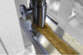 Perfekt dosiert: Innovative Technik für feine und grobe Schüttgüter DosyPack – präzise, schonend, effizient. Hygienische Dosierung für empfindliche Pulver, flexibel, ATEX-tauglich, steigert Qualität und Produktivität.